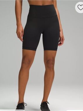(Sold) Black Lululemon Wunder Train High-Rise Short 8"